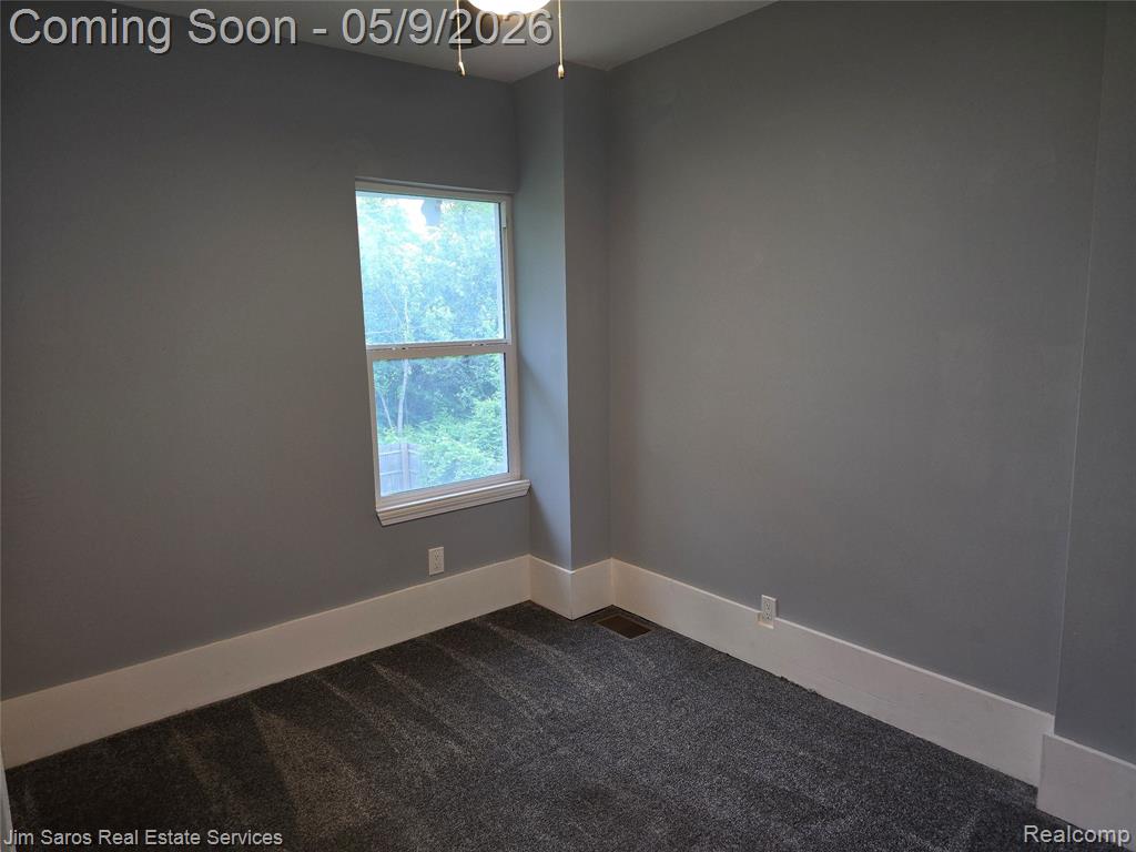 86 Englewood Street, Detroit, MI 48202 — Photo 17