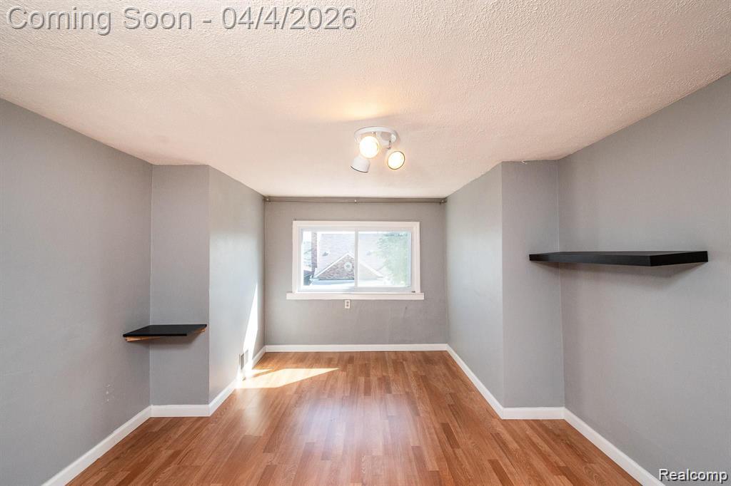 11603 KLINGER Street, Hamtramck, MI 48212 — Photo 15
