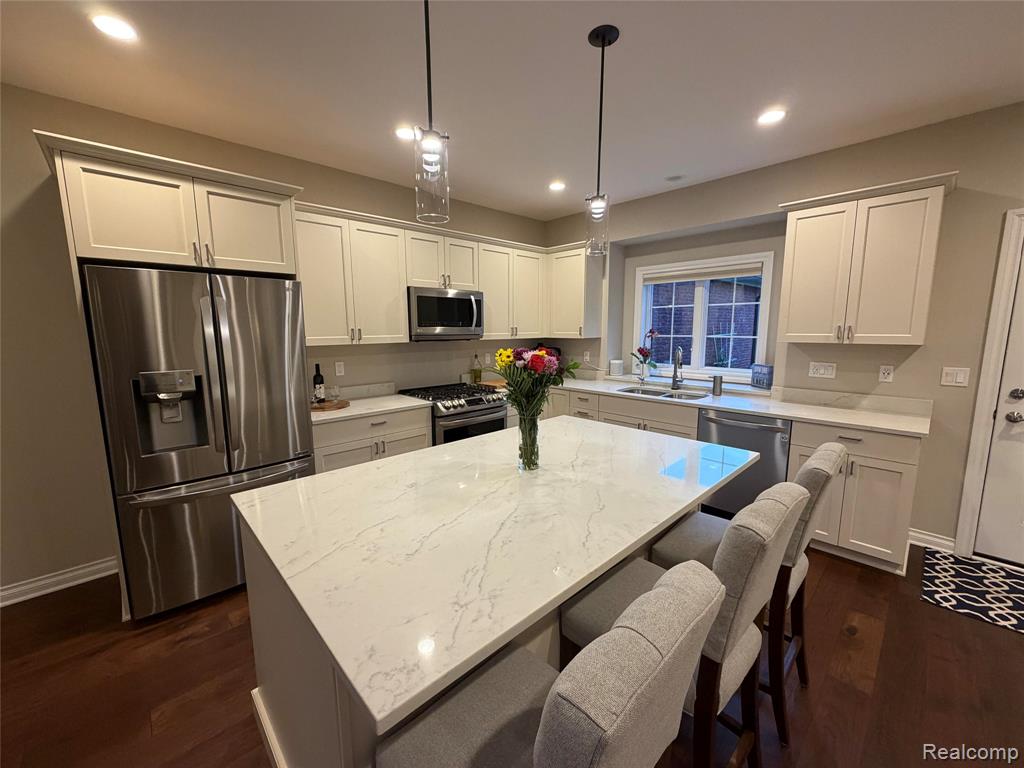 3604 Bay Harbor Drive, 78, Brighton, MI 48114 — Photo 7