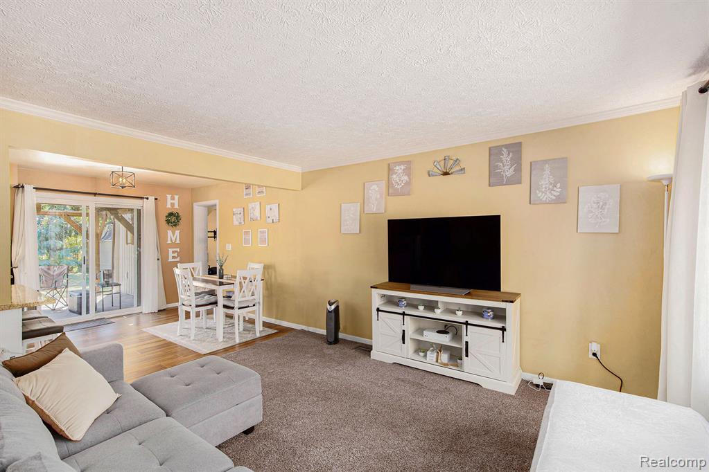 5807 Shetland Way, Waterford, MI 48327 — Photo 7