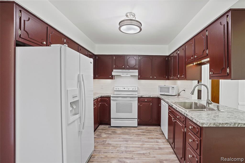 3098 Wagon Trail, Flint, MI 48507 — Photo 5