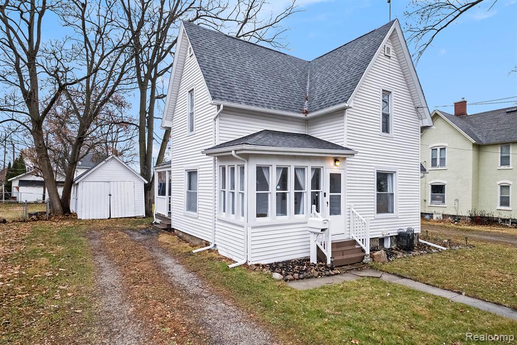 209 N Marquette Street, Durand, MI 48429 — Photo 2