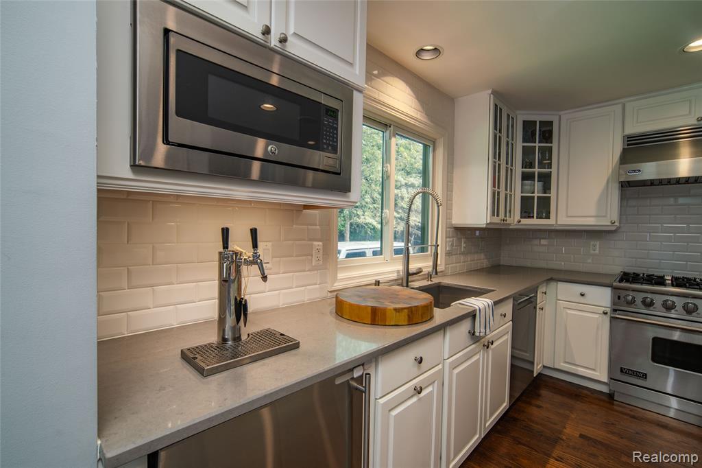 7422 Autumn Hill Drive, West Bloomfield, MI 48323 — Photo 7
