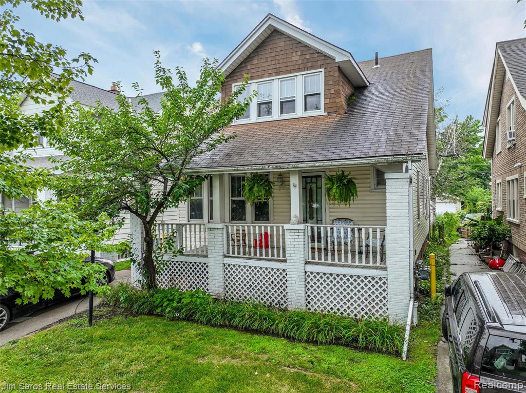 1417 Beaconsfield Avenue, Grosse Pointe Park, MI 48230 — front exterior