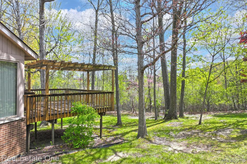 20080 Longridge Court, Northville, MI 48167 — Photo 6