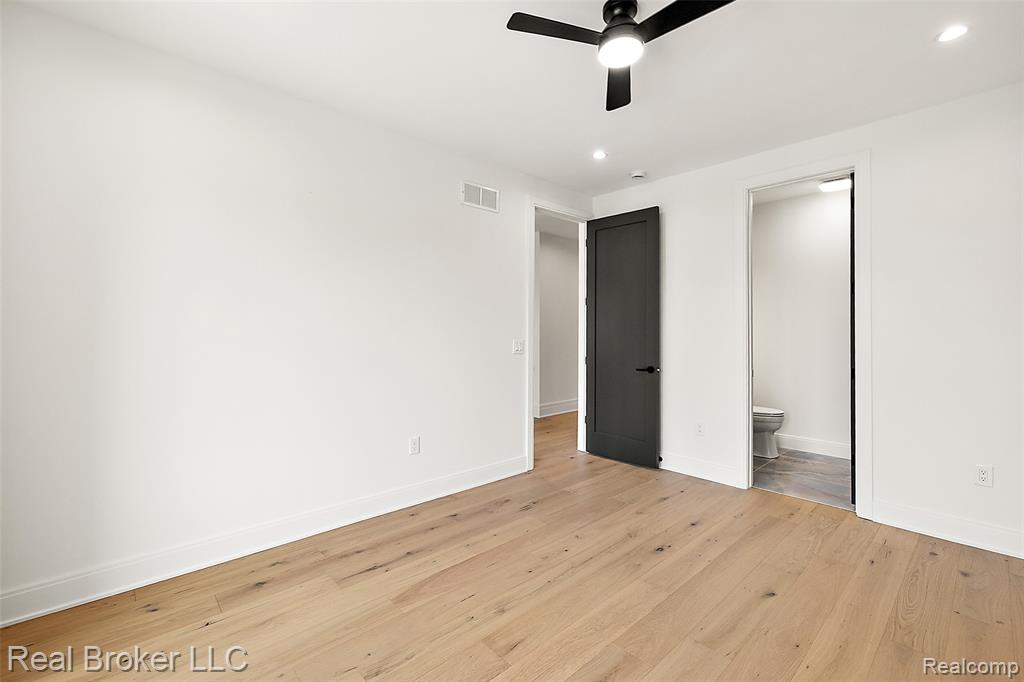 4240 Tonawanda Avenue, Royal Oak, MI 48073 — Photo 67
