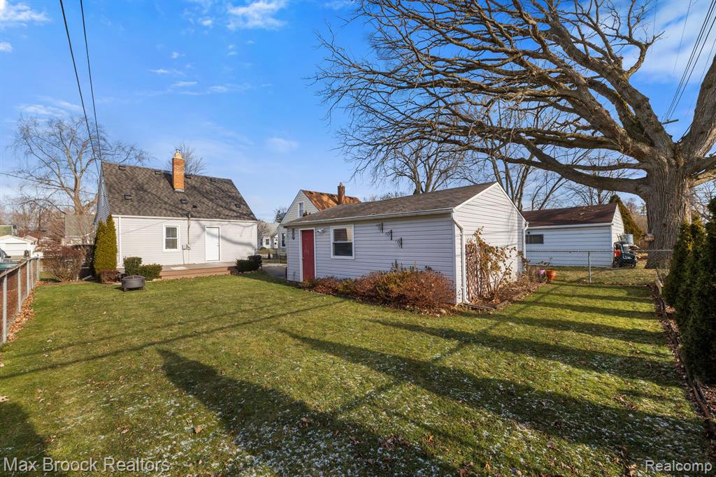 490 ROTH Boulevard, Clawson, MI — Photo 31