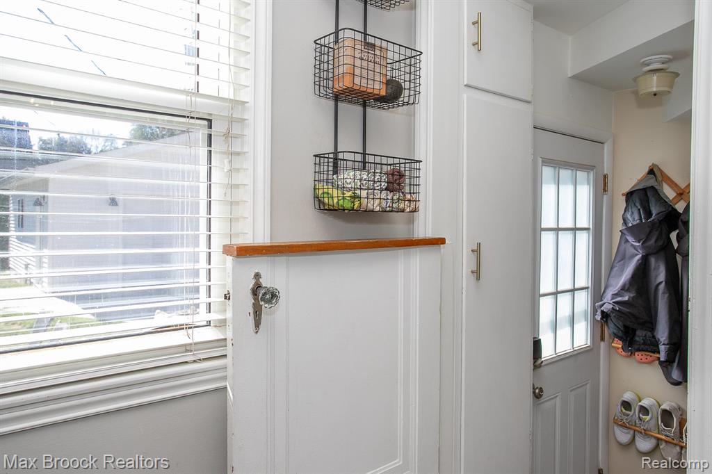 13353 Sherwood Drive, Huntington Woods, MI — Photo 40