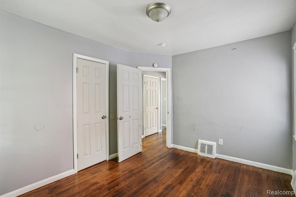6526 Heyden Street, Detroit, MI 48228 — Photo 18