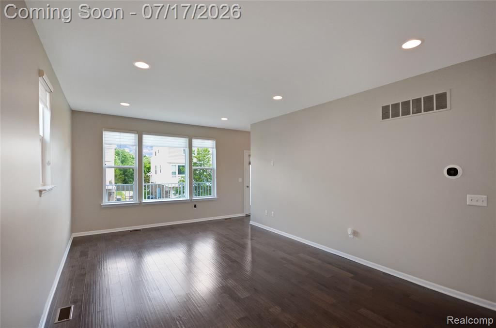 4625 Bradley Circle, Troy, MI 48085 — Photo 12