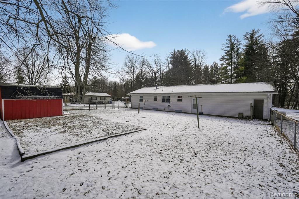 4021 Triwood Road, Bridgeport, MI 48722 — Photo 28