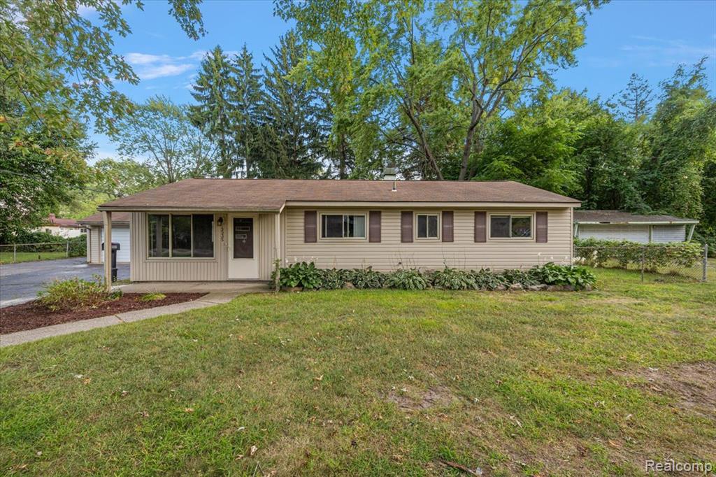 4535 Pinedale Avenue, Clarkston, MI — Photo 2
