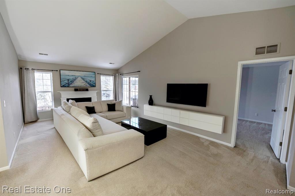 5305 Brookemonte Circle, Rochester, MI 48306 — Photo 3