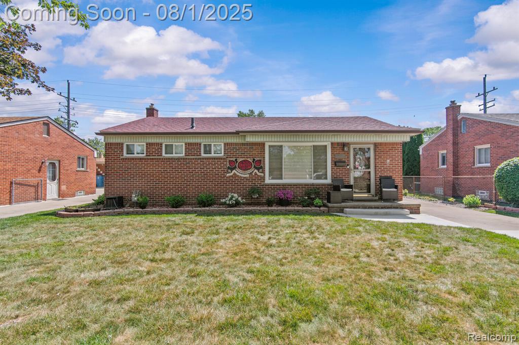 6140 Plainfield Street, Dearborn Heights, MI 48127 — Photo 2