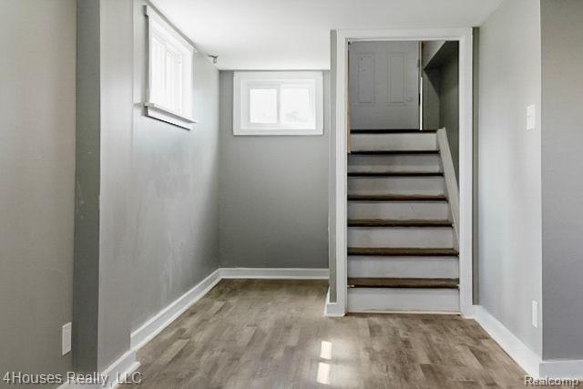 833 SARASOTA Avenue, Pontiac, MI 48340 — Photo 16