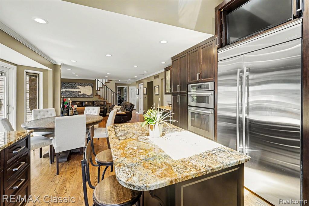54853 Walnut Drive, New Hudson, MI 48165 — Photo 10