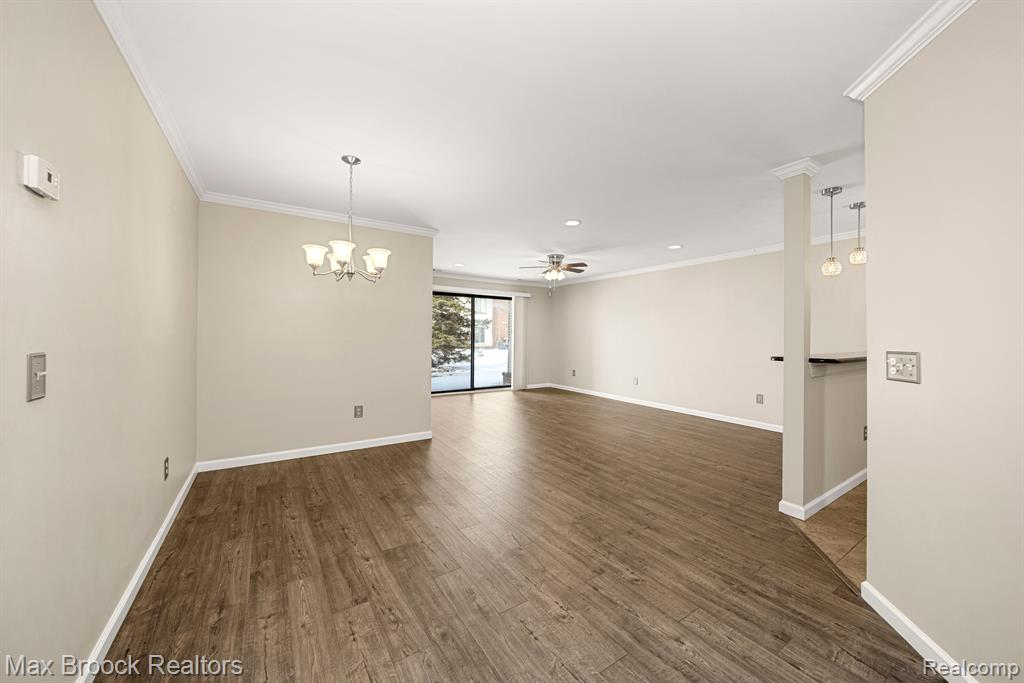 6689 W Ridgefield Circle, West Bloomfield, MI — Photo 5