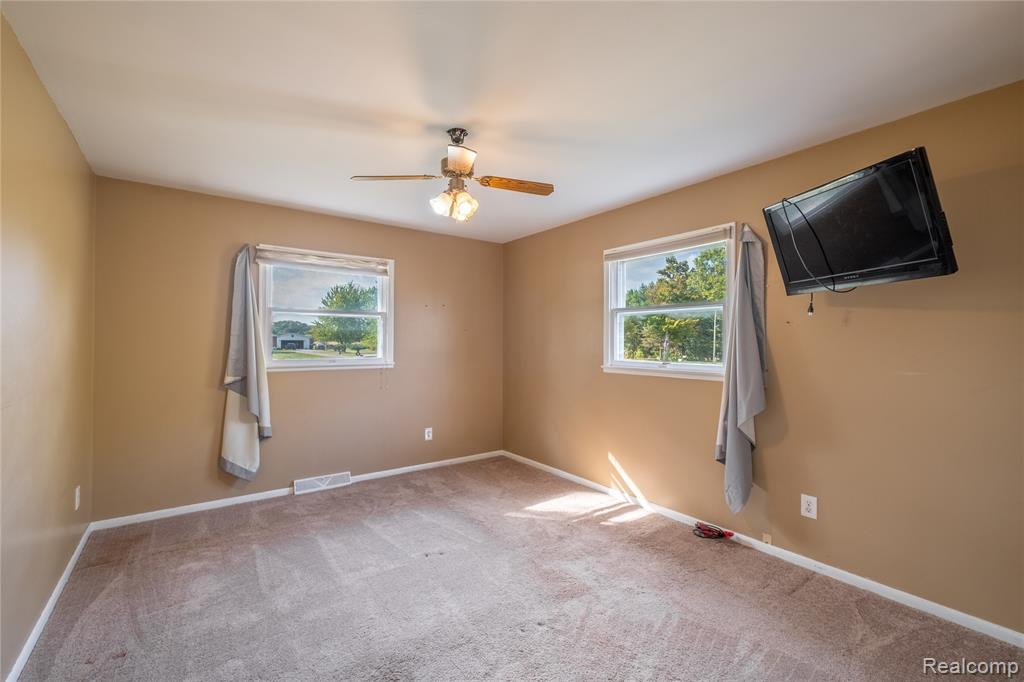 9187 Nichols Road, Gaines Vlg, MI 48436 — Photo 9