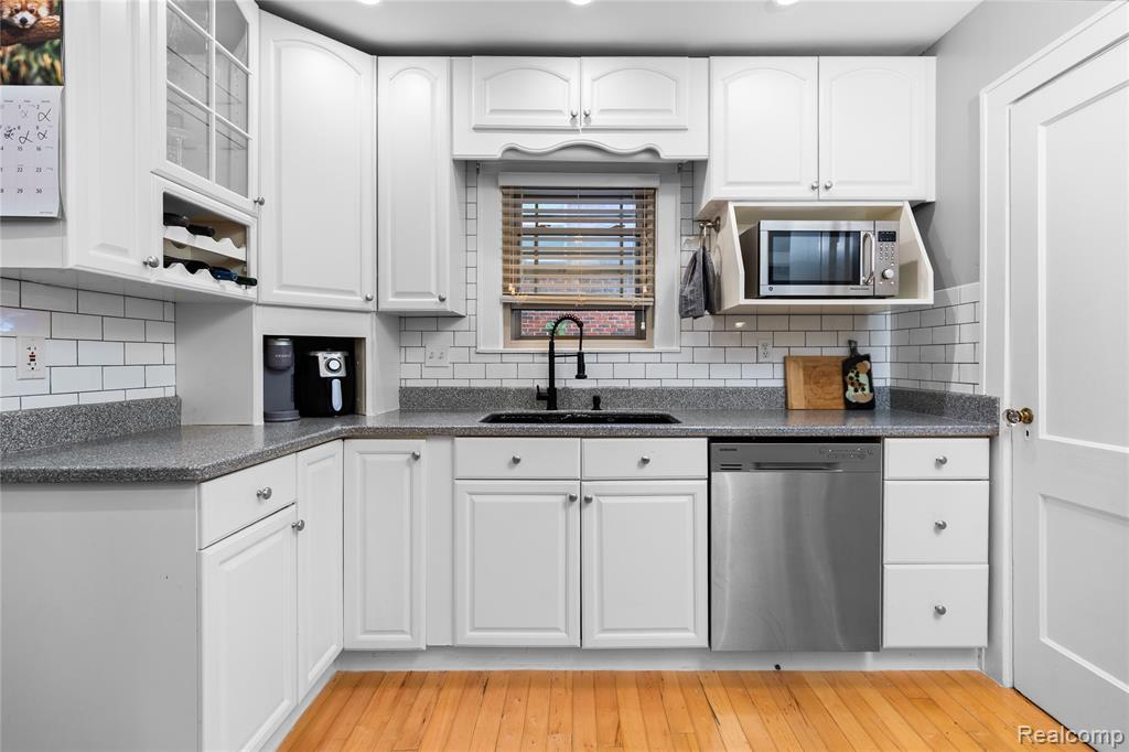 638 S Harvey Street, Plymouth, MI 48170 — Photo 18