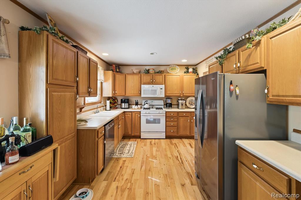 10069 Fisher Lake Road, St. Helen, MI 48656 — Photo 12