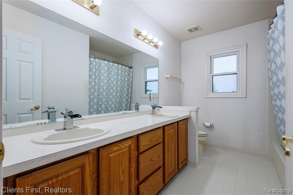 45498 Muirfield Drive, Canton, MI 48188 — Photo 35