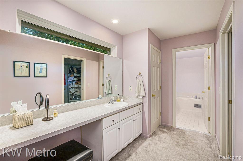 7565 GREENWAY Lane, West Bloomfield, MI 48324 — Photo 14