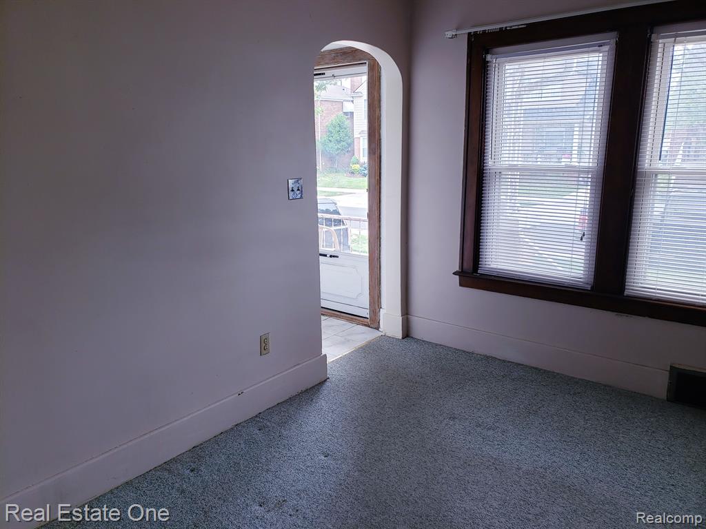7533 TERNES Street, Dearborn, MI 48126 — Photo 13