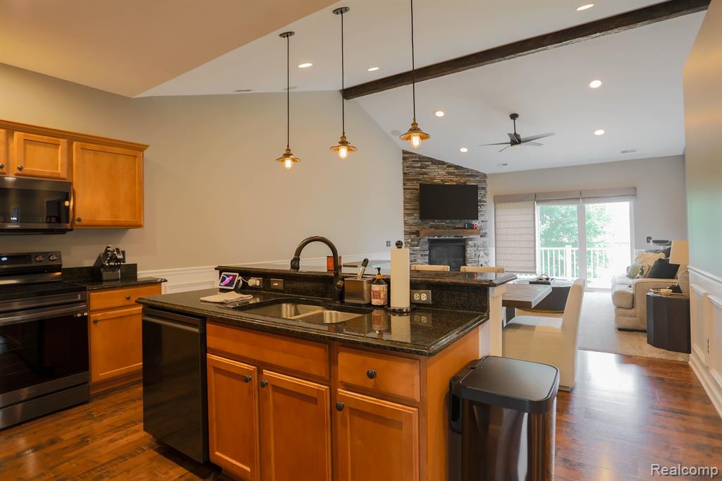 5112 Mesa Drive, Shelby Twp, MI 48316 — Photo 7