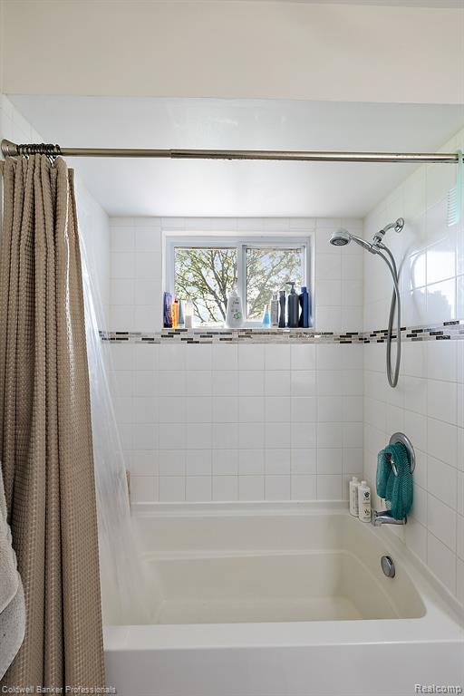 4293 LAPEER Street, Columbiaville, MI 48421 — Photo 33