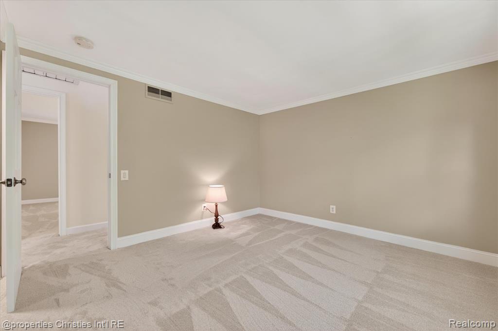 4352 Greenstown Drive, West Bloomfield, MI 48323 — Photo 29