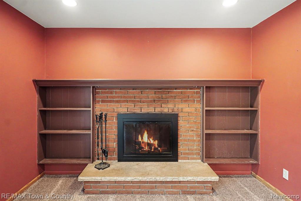 405 Terrace Drive, Flushing, MI 48433 — Photo 16
