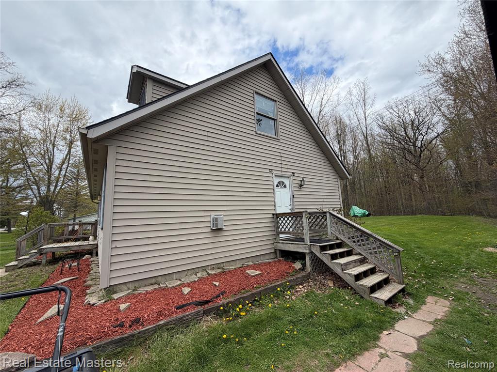 5360 Smiths Creek Road, Kimball, MI — Photo 4