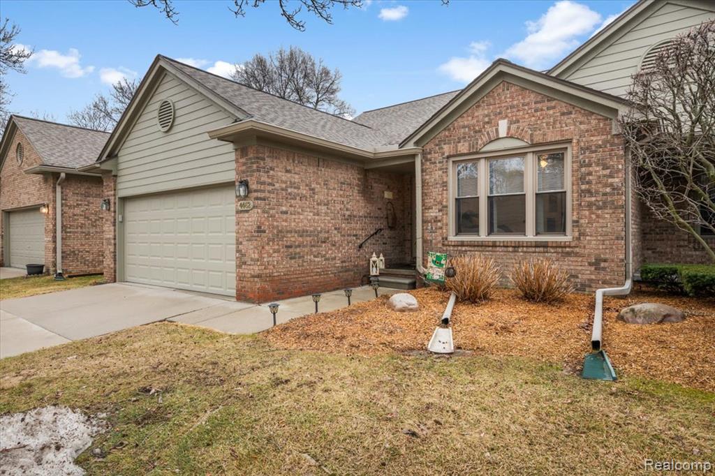 4462 Glenoaks Court, Warren, MI 48092 — Photo 2
