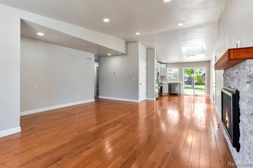 41441 Cumberland Drive, Canton, MI 48188 — Photo 14