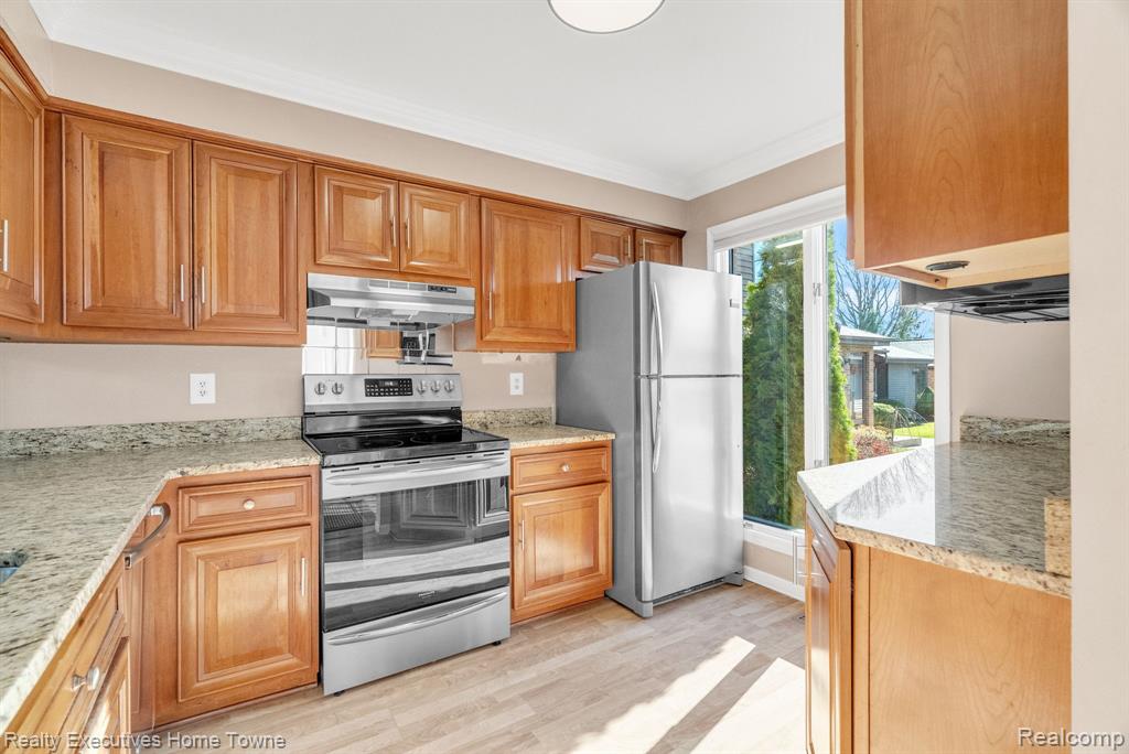 2500 River Apt 55 Road, 55, Marysville, MI 48040 — Photo 15