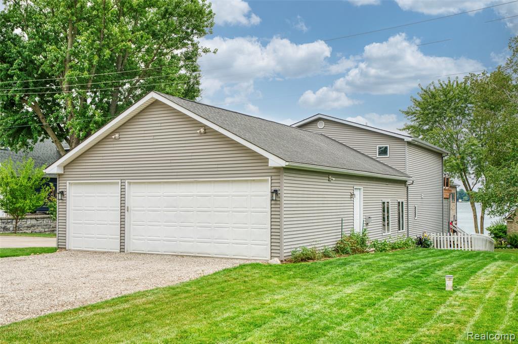 11728 Kenton Drive, Whitmore Lake, MI 48189 — Photo 51