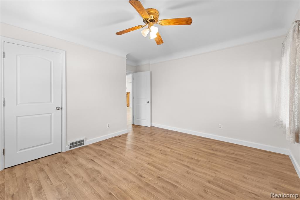 5401 Orchard Avenue, Dearborn, MI 48126 — Photo 24
