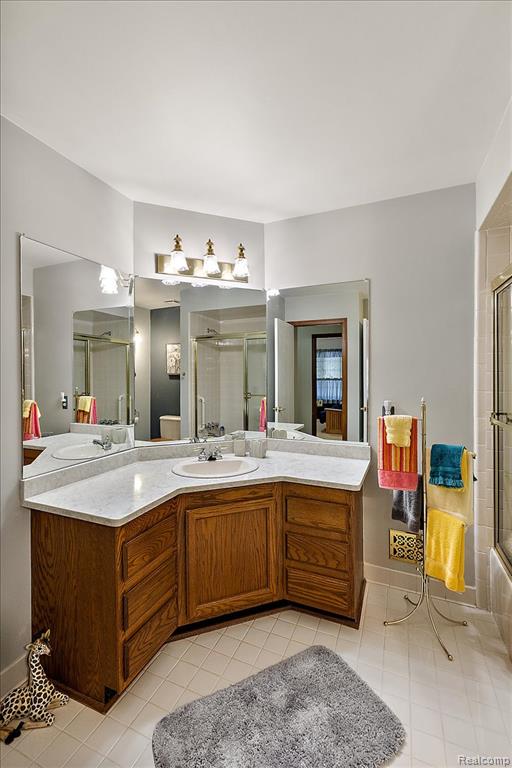 404 Meadow Bridge Drive, Rochester Hills, MI 48307 — Photo 27