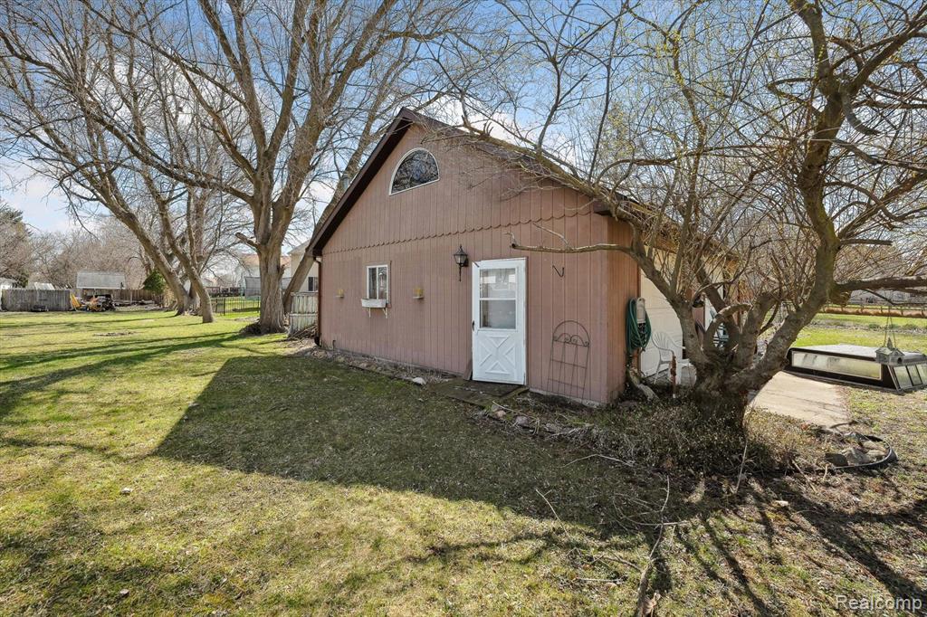 432 E FRANK Street, Fowlerville, MI 48836 — Photo 4