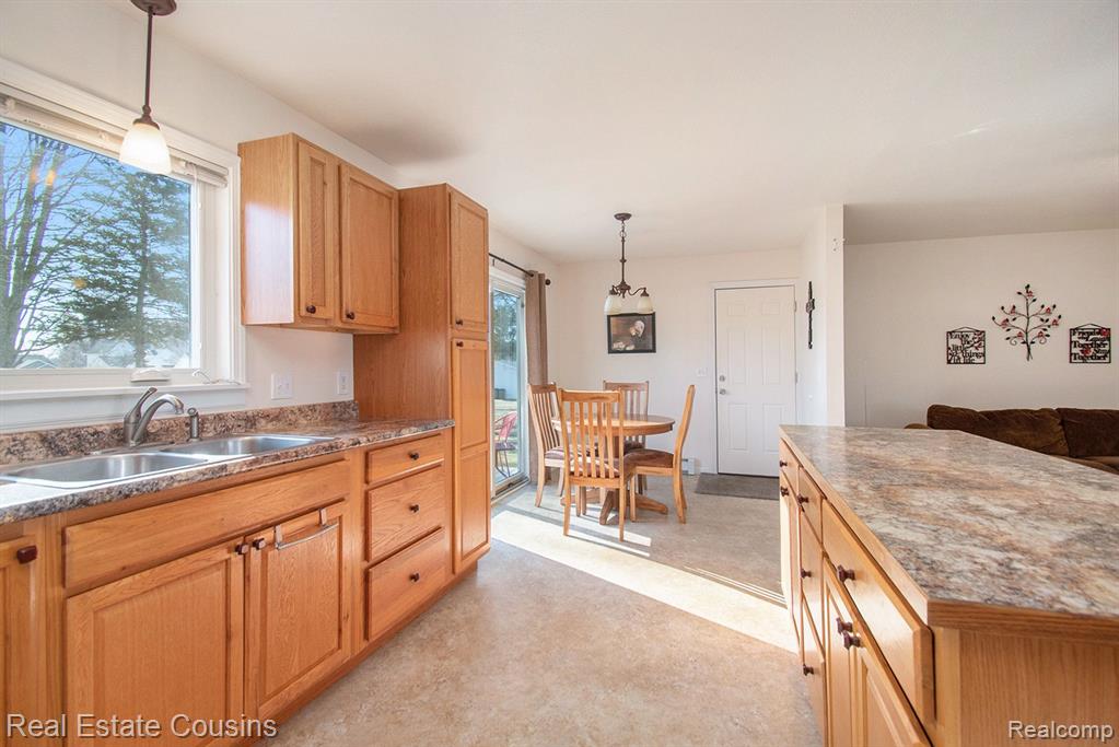 310 N 5TH Street, Shepherd, MI 48883 — Photo 5