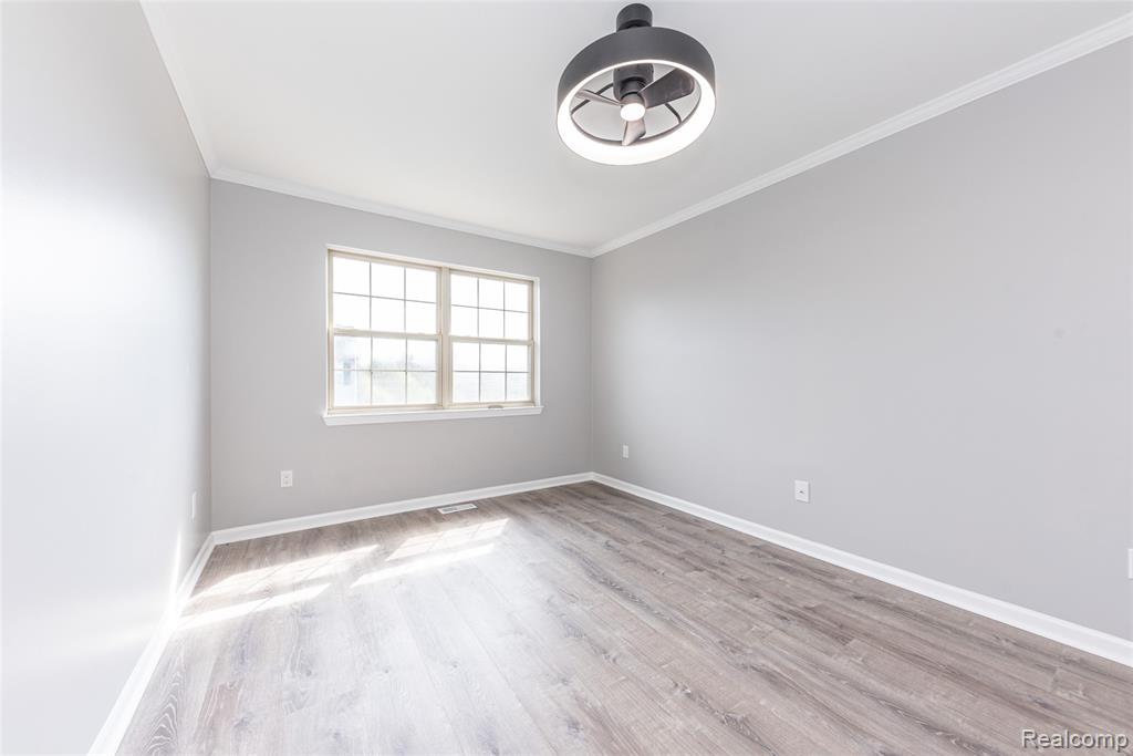 29242 W Glen Oaks, Farmington Hills, MI 48334 — Photo 28
