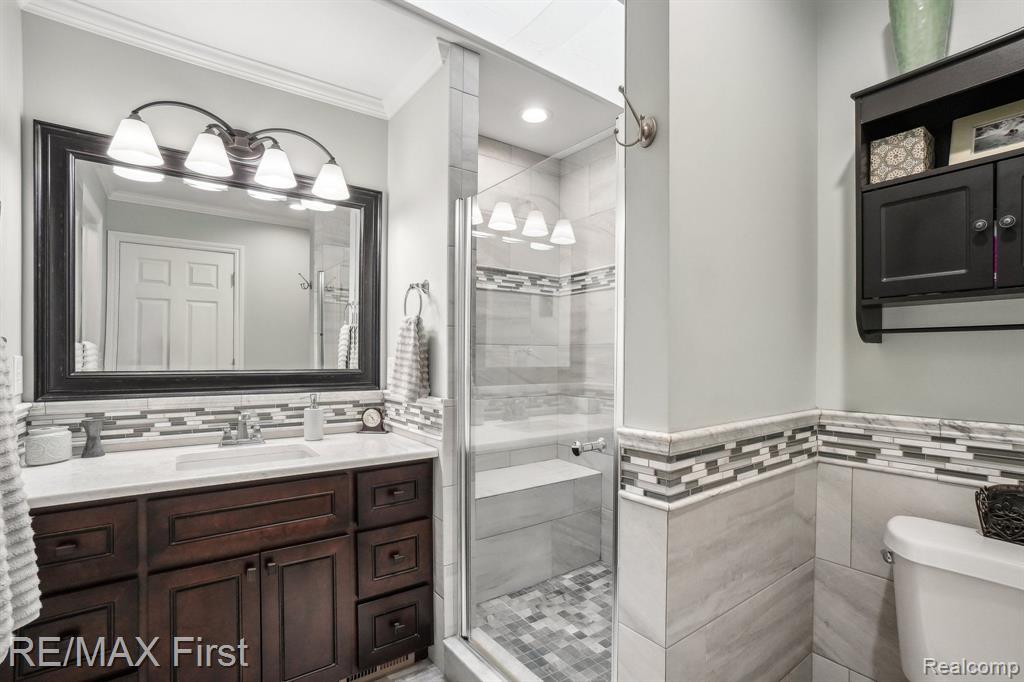 4812 FOXCROFT Drive, Troy, MI 48085 — Photo 26