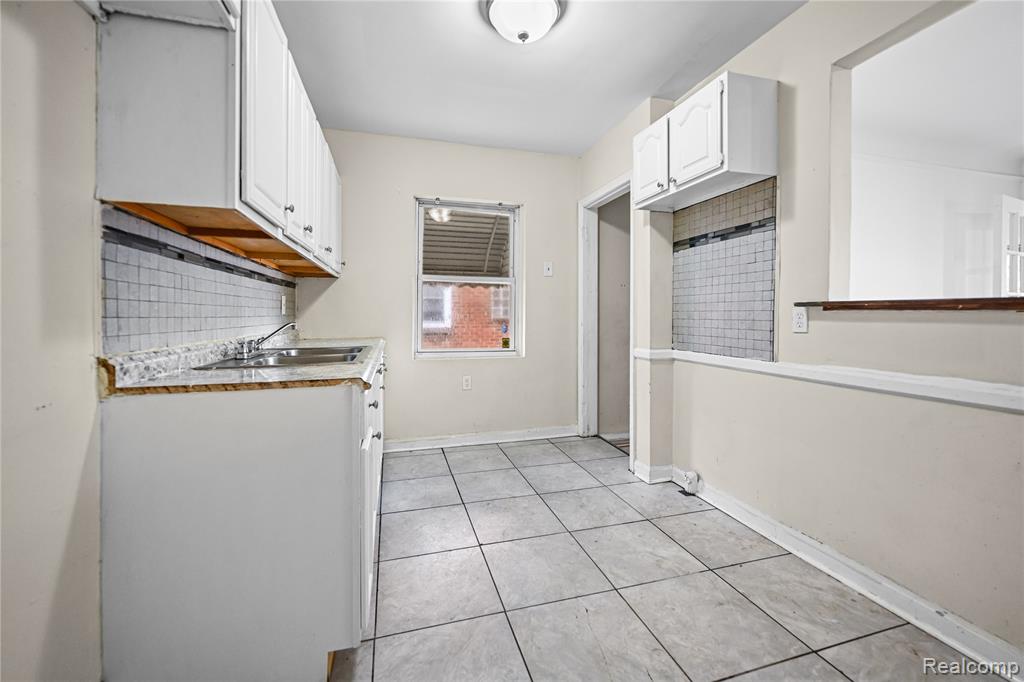7487 W Outer Drive, Detroit, MI 48235 — Photo 11