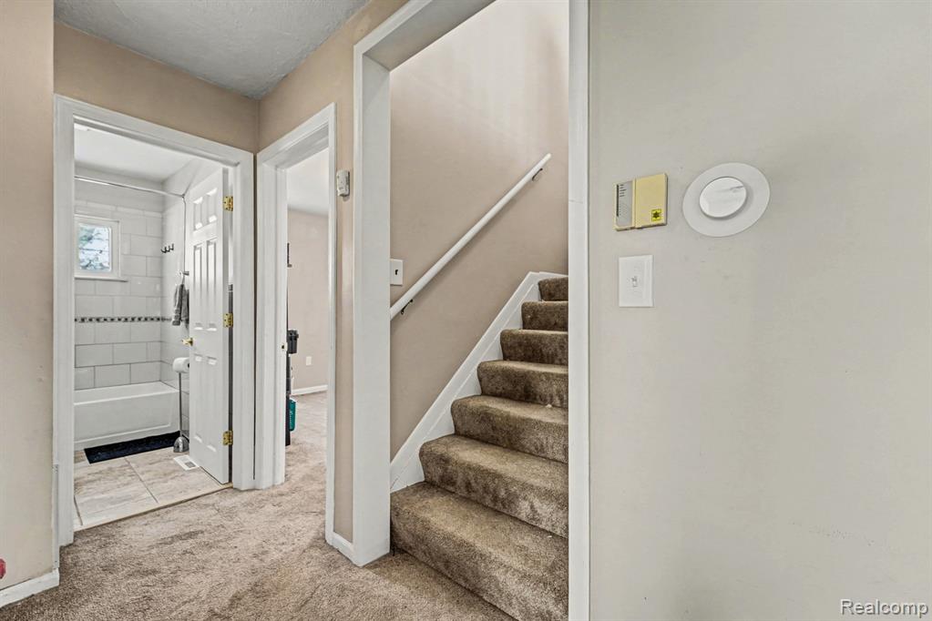 582 Nevada Avenue, Pontiac, MI 48341 — Photo 11