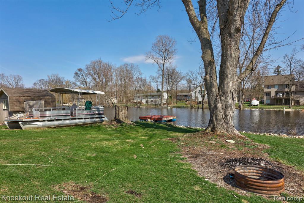 5936 Wellington Drive, Clarkston, MI — Photo 42