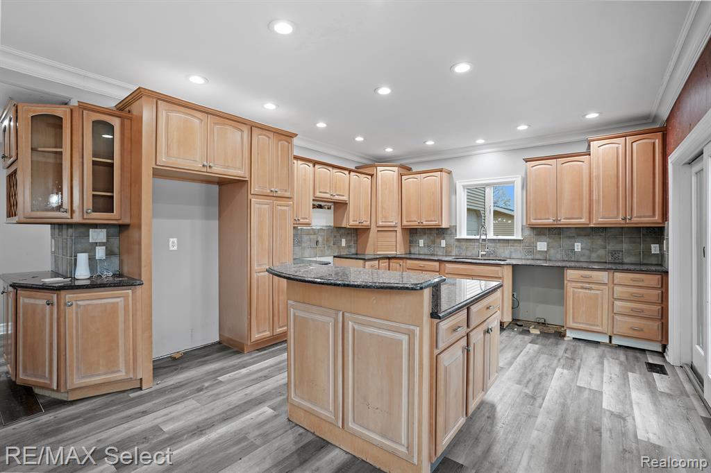 4196 LARK Lane, Flint, MI 48506 — Photo 14
