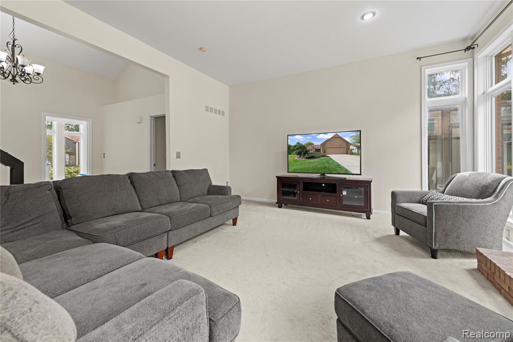 5143 Saffron Drive, Troy, MI 48085 — Photo 8