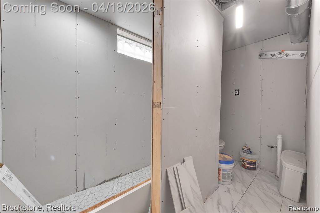 6251 Stahelin Avenue, Detroit, MI 48228 — Photo 21