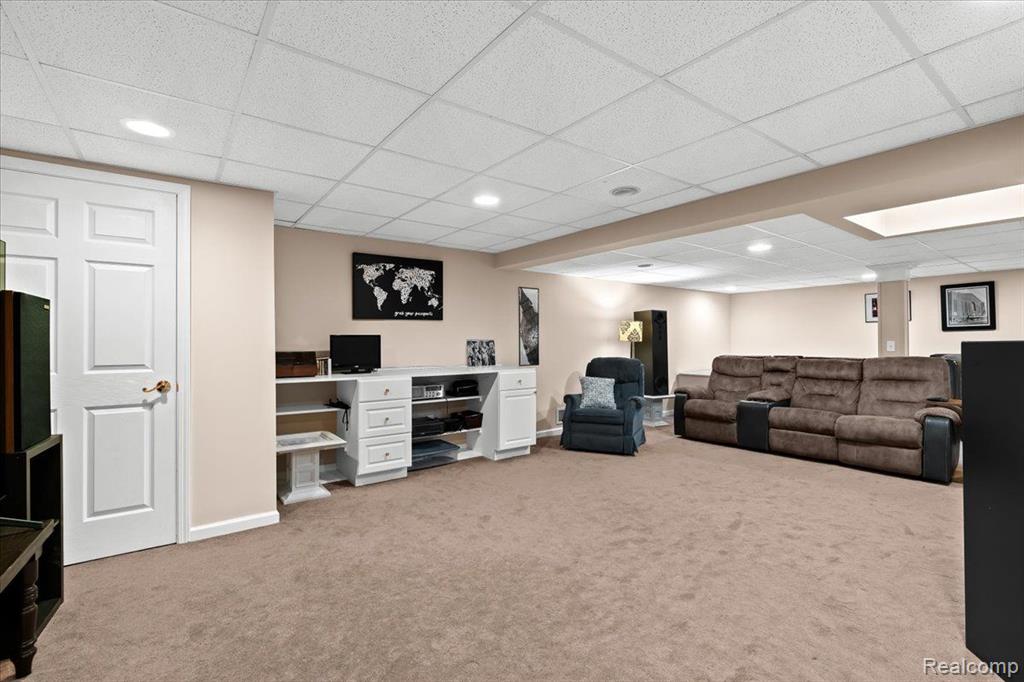 16401 LINCOLN Drive, Northville, MI 48168 — Photo 43