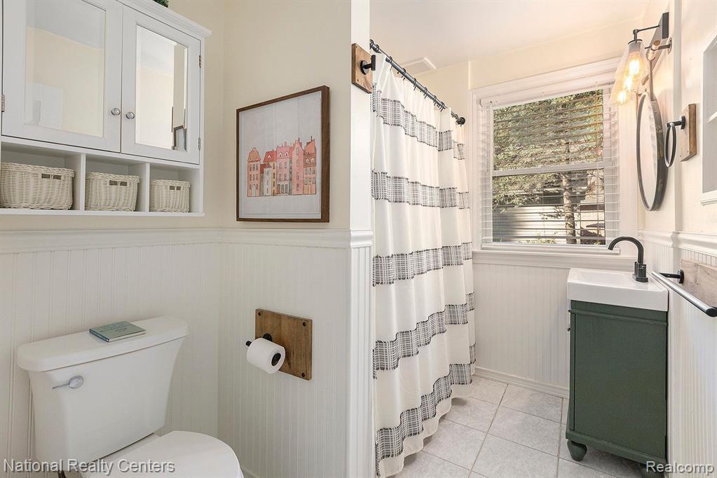 15421 ROBINWOOD Drive, Plymouth, MI 48170 — Photo 15